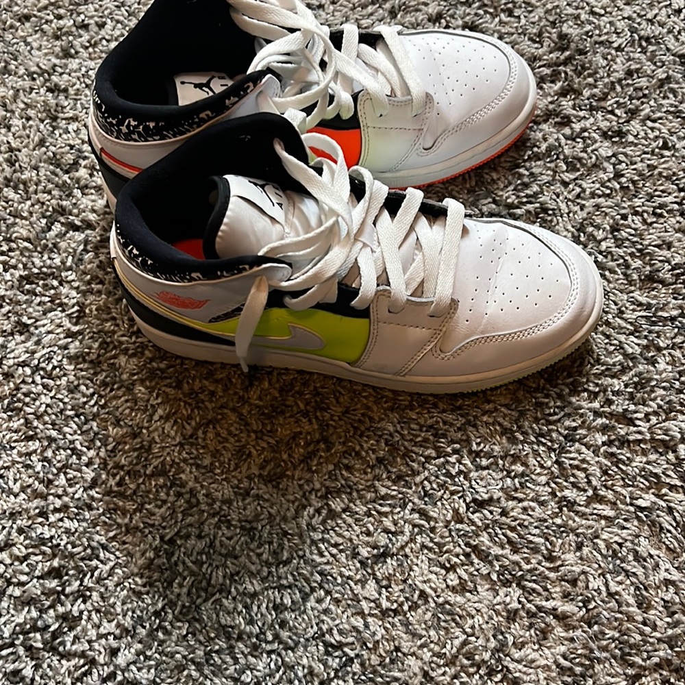 Jordan 1’s white,black,orange and lime still in great condition